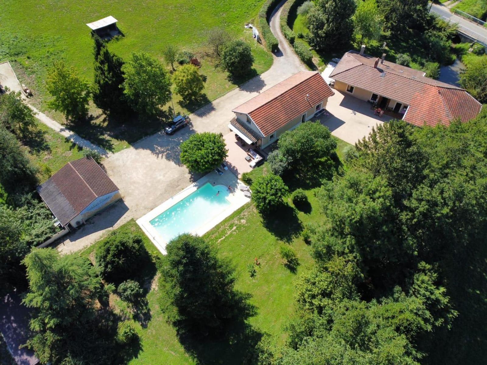 Gite A La Campagne Avec Piscine Biziat Eksteriør billede